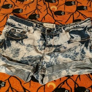 Jalate White Denim Shorts (Size 9)
